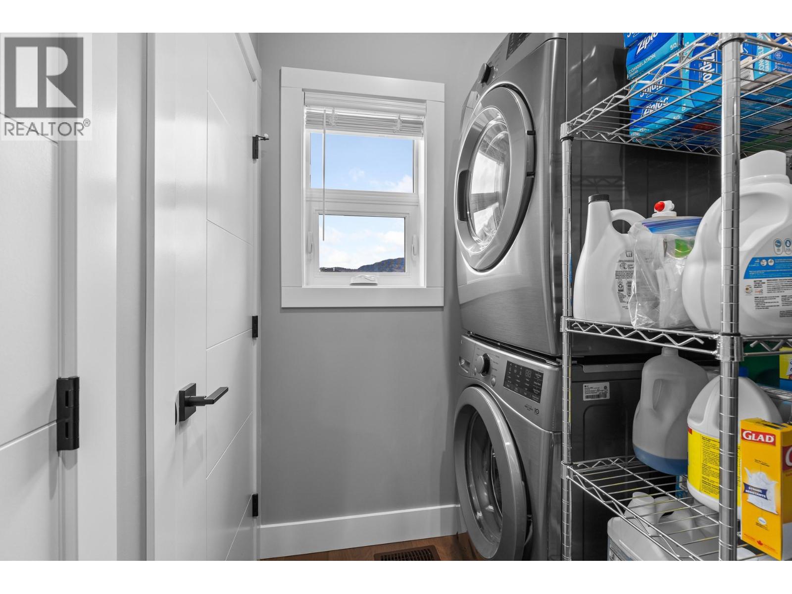  3763 St. James Drive, West Kelowna