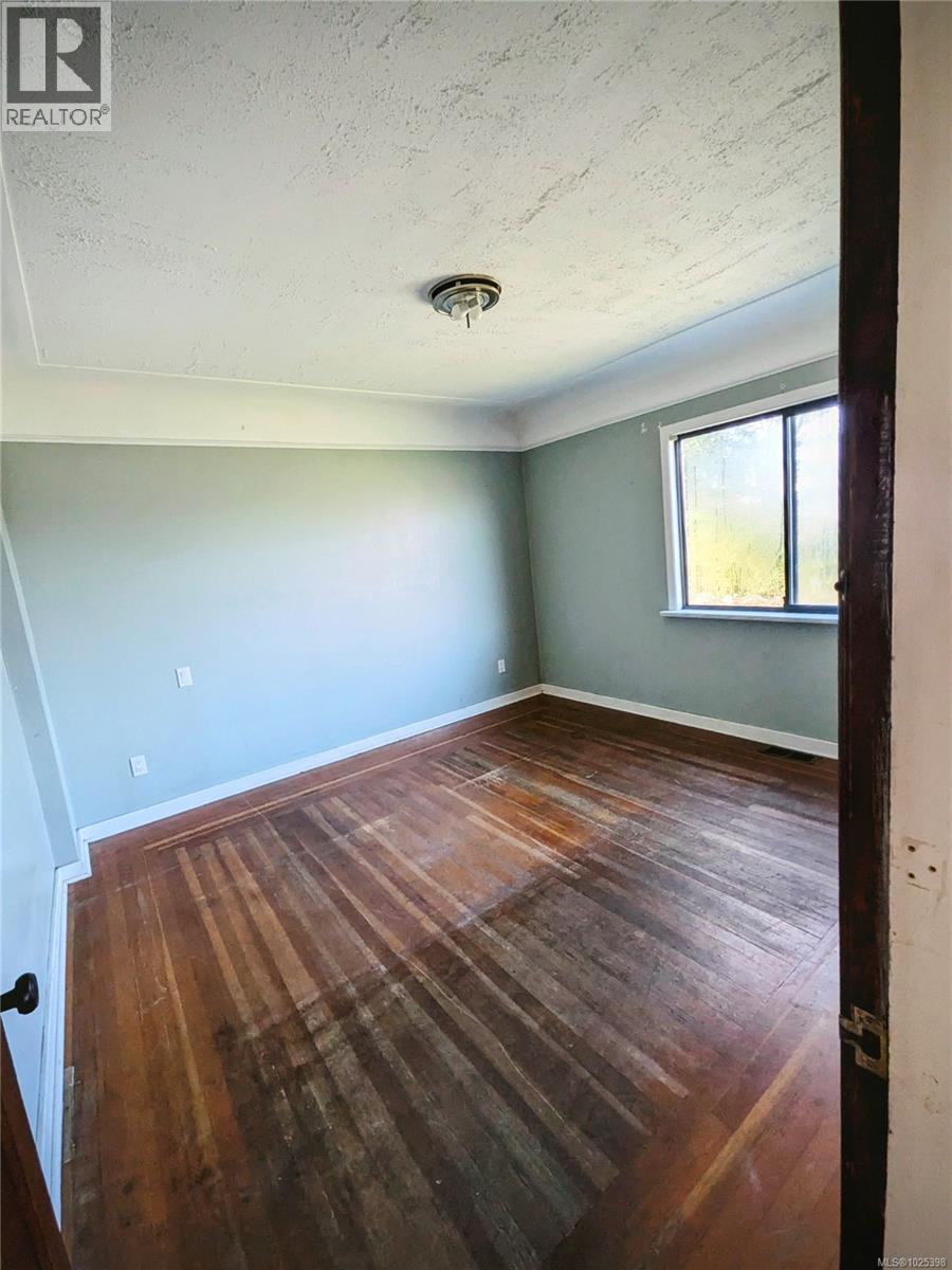  3661 Craigmillar Avenue, Saanich