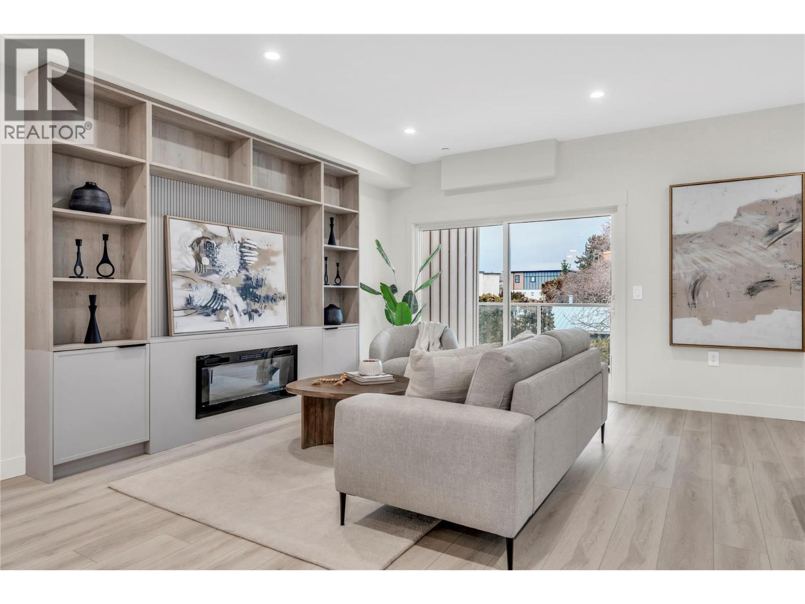 106 784 ARGYLE Street, Penticton