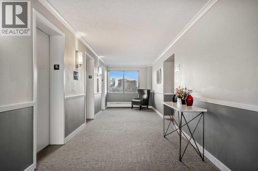 Single Family House for Sale in   Point Drive NW Point McKay Calgary 