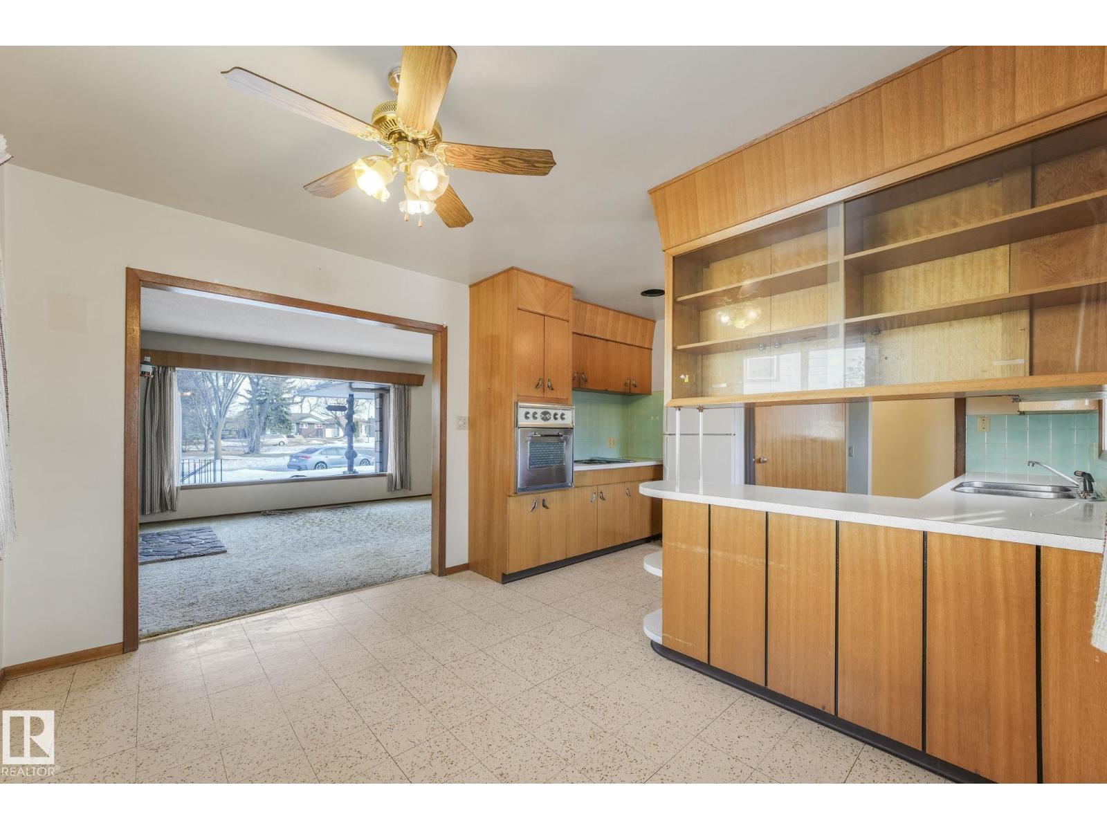 10324 42 ST NW, Edmonton