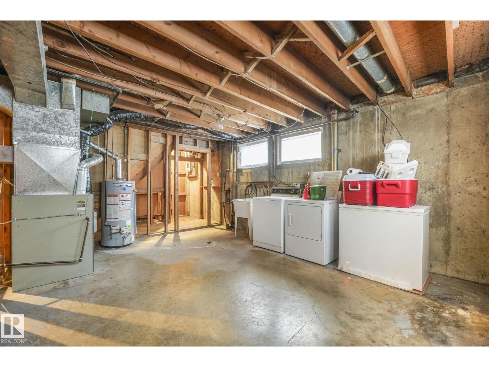 10324 42 ST NW, Edmonton