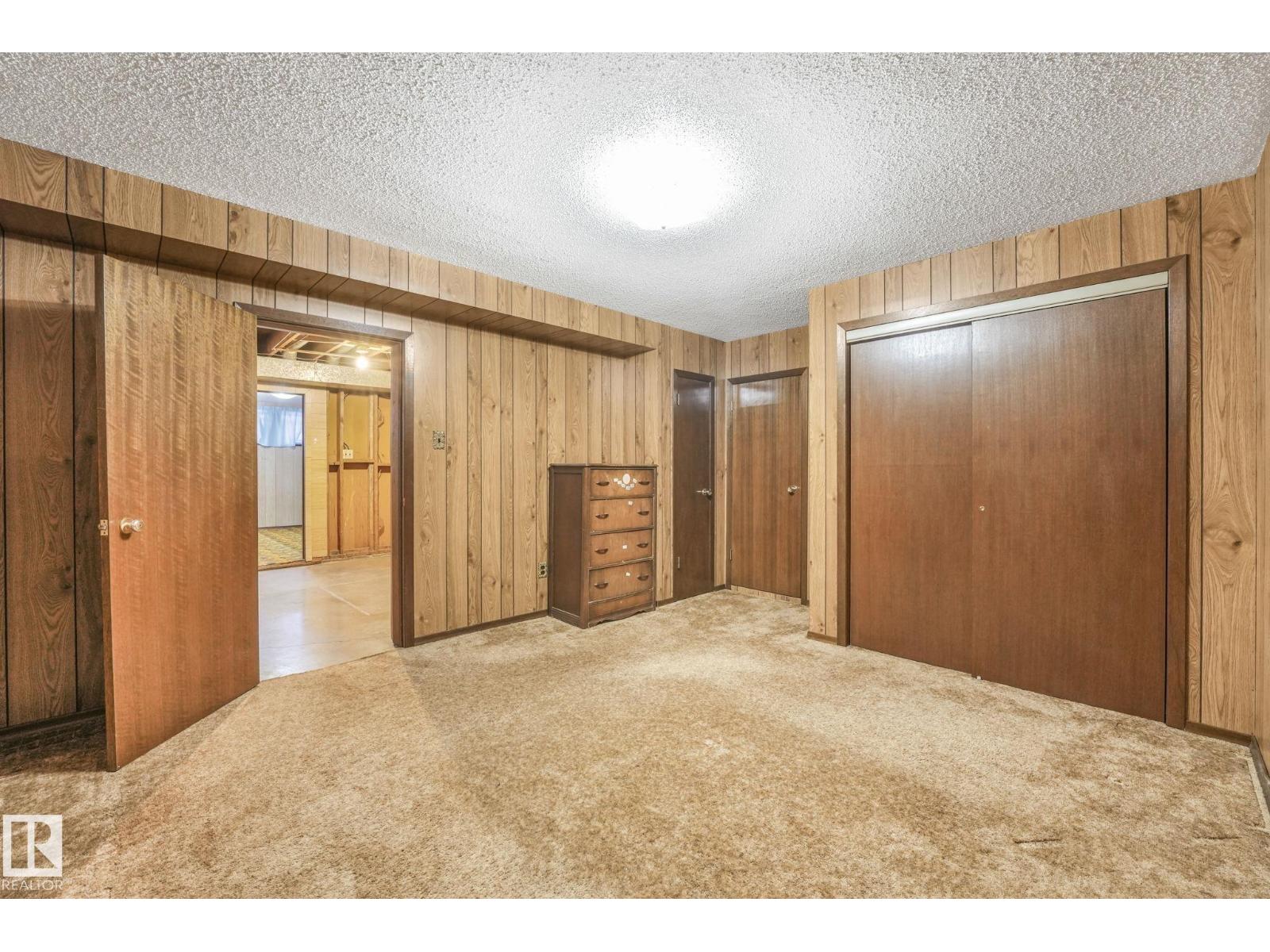 10324 42 ST NW, Edmonton