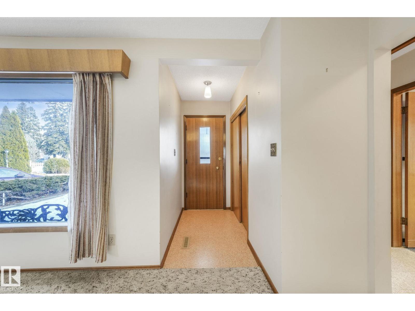 10324 42 ST NW, Edmonton