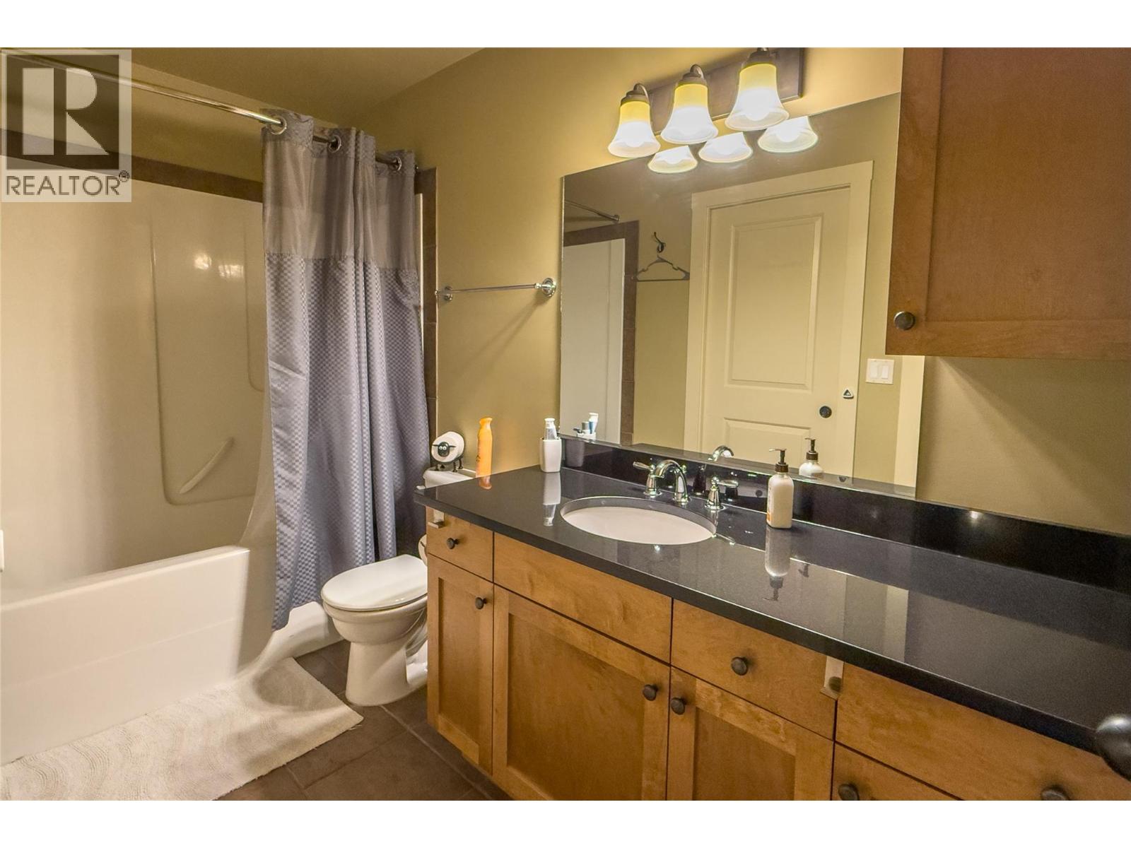 1296 Kaufmann View Unit# 40, Golden