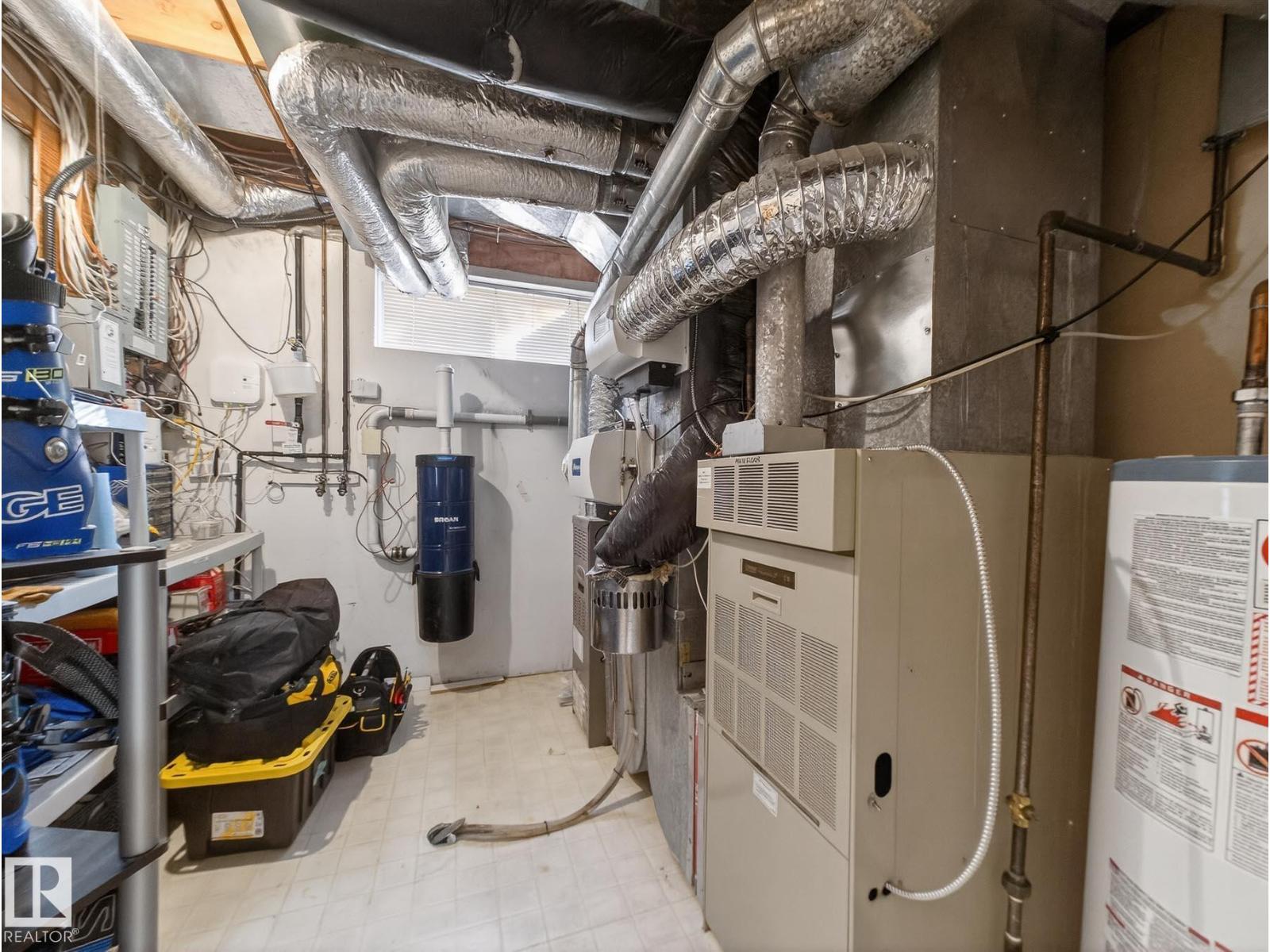 220 RONNING CL NW, Edmonton