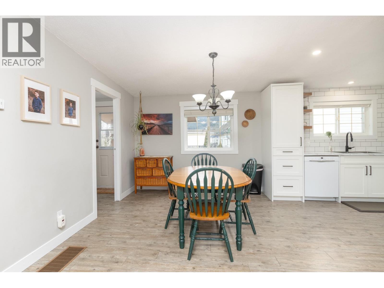 7220 47 Street NE, Salmon Arm