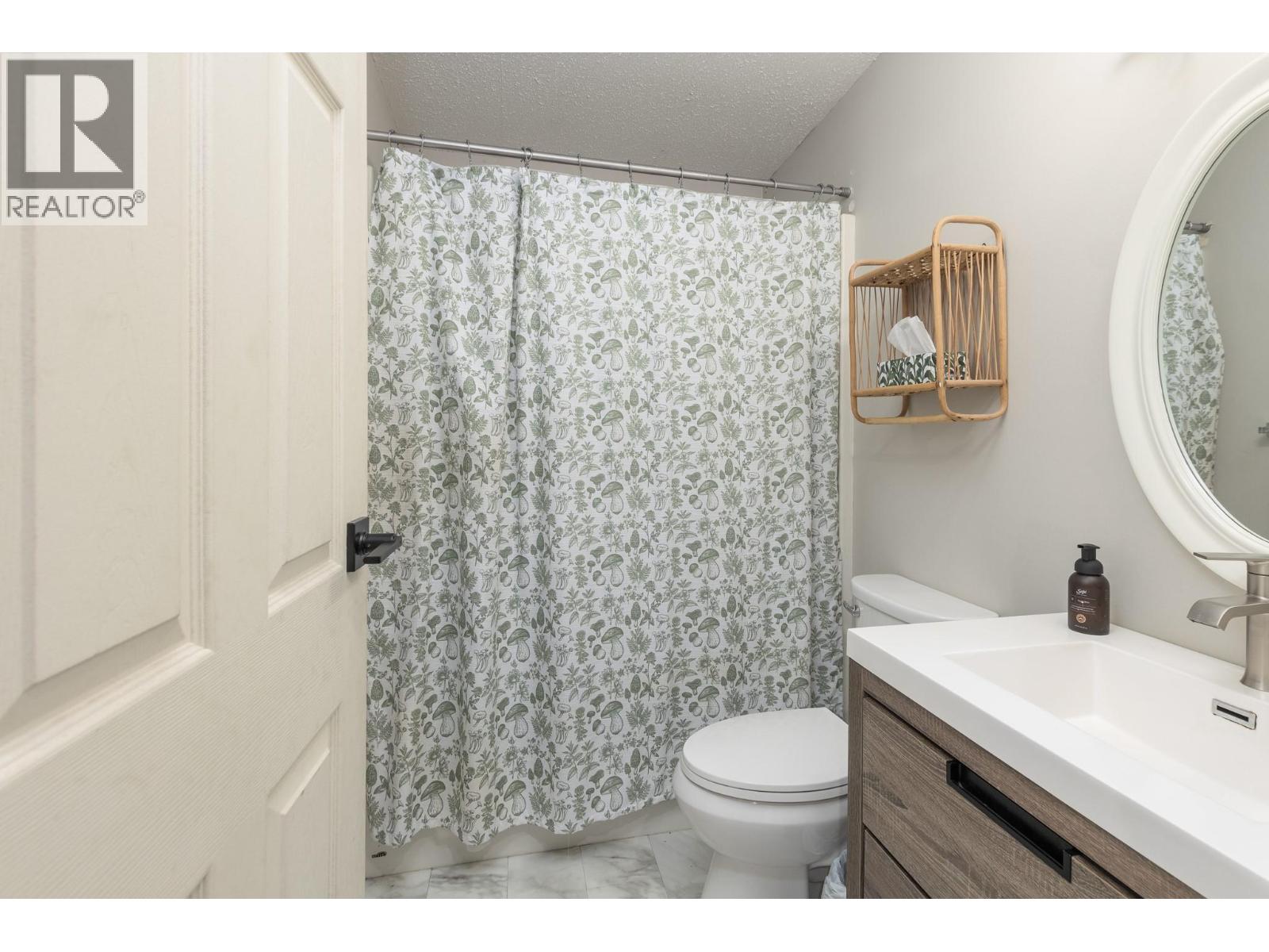 7220 47 Street NE, Salmon Arm