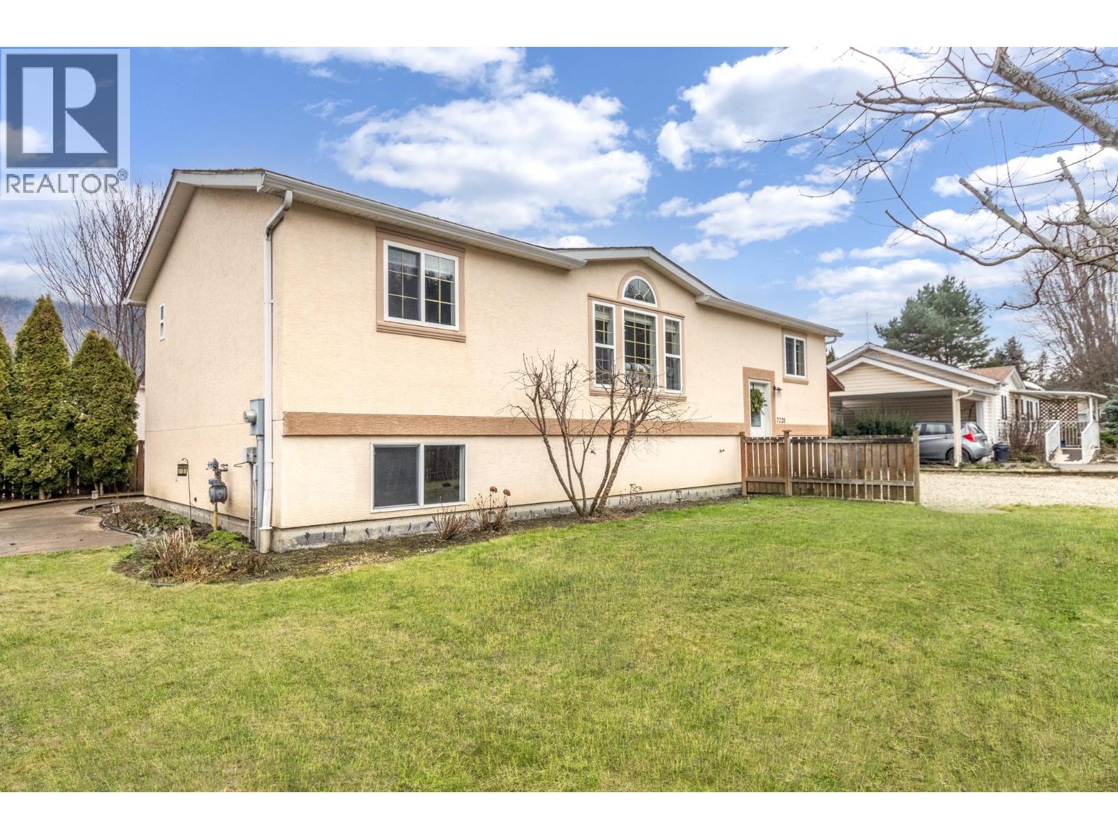 7220 47 Street NE, Salmon Arm