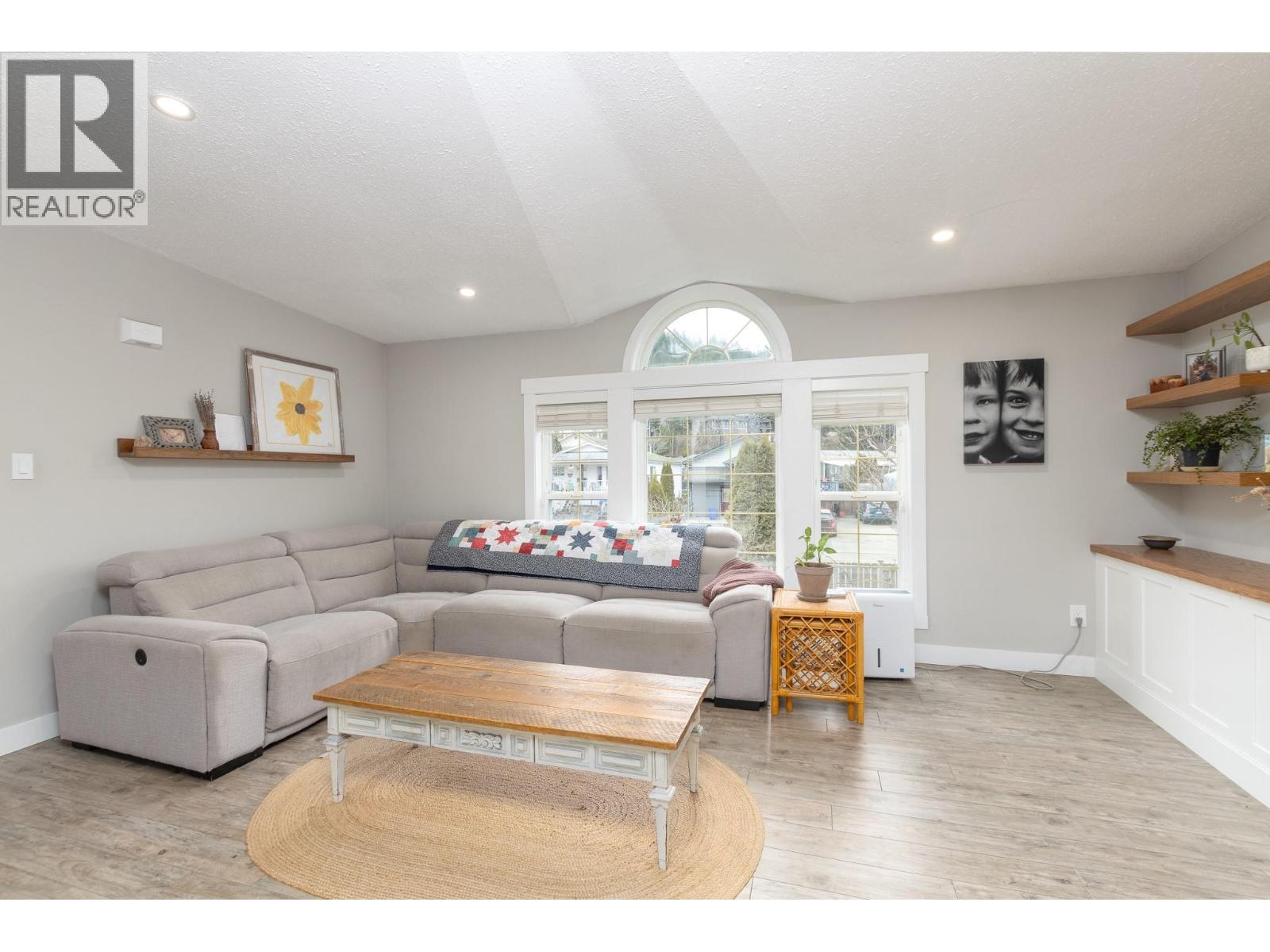 7220 47 Street NE, Salmon Arm