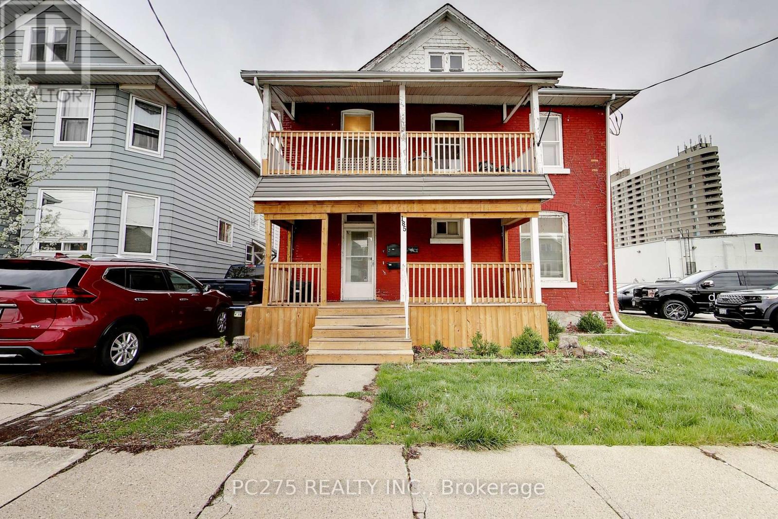 185 BROCK STREET N - 1