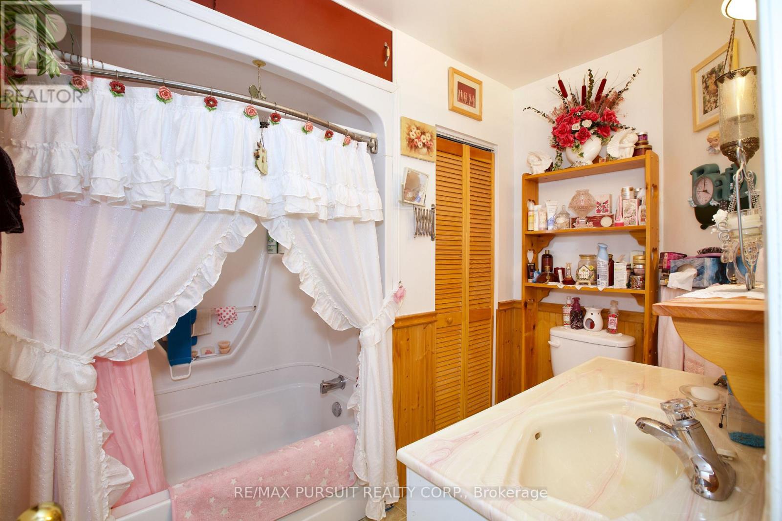 33 LEBEL AVENUE - Photo 4 of 14, Kirkland Lake (KL & Area), Ontario