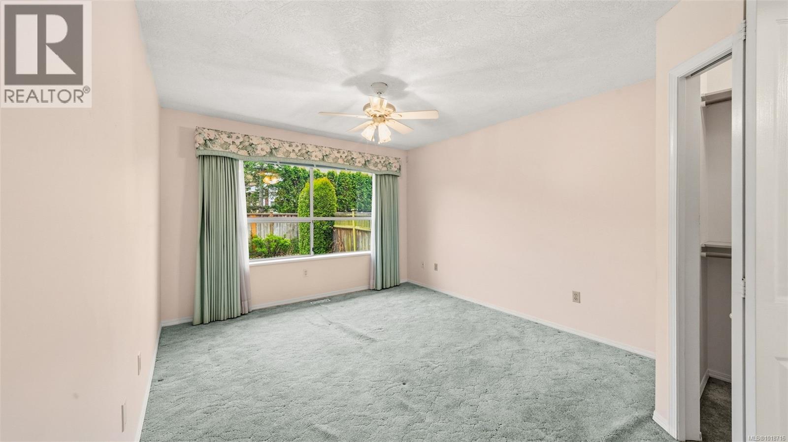 403 4515 Pipeline Road, Saanich