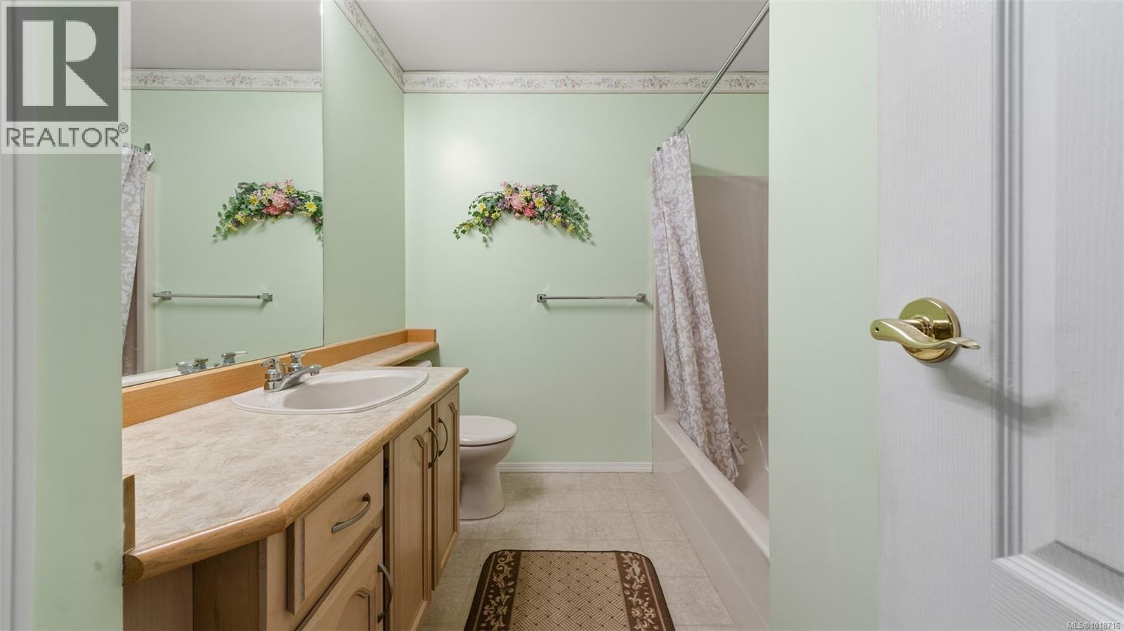 403 4515 Pipeline Road, Saanich