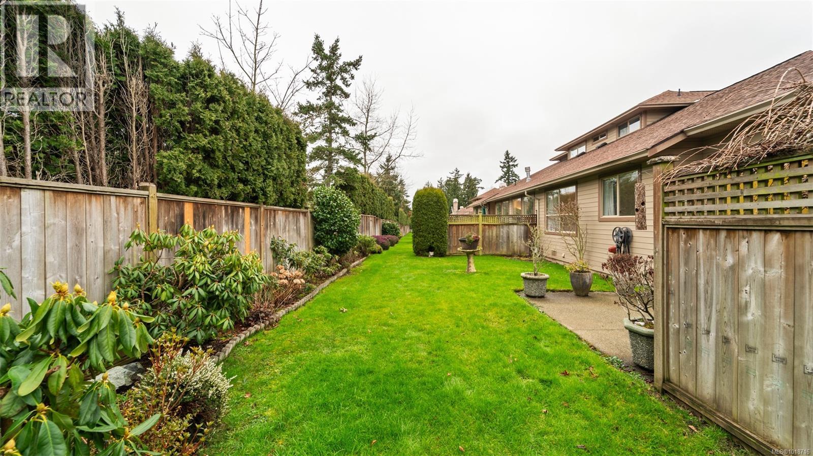 403 4515 Pipeline Road, Saanich