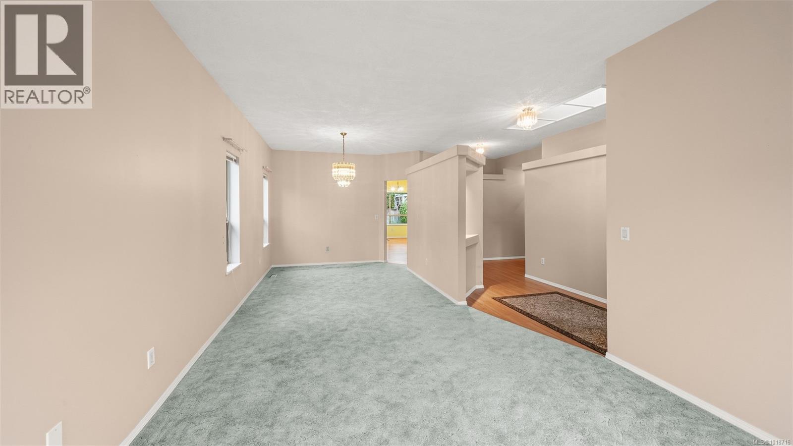 403 4515 Pipeline Road, Saanich