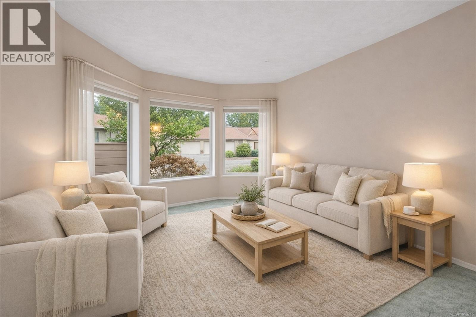 403 4515 Pipeline Road, Saanich