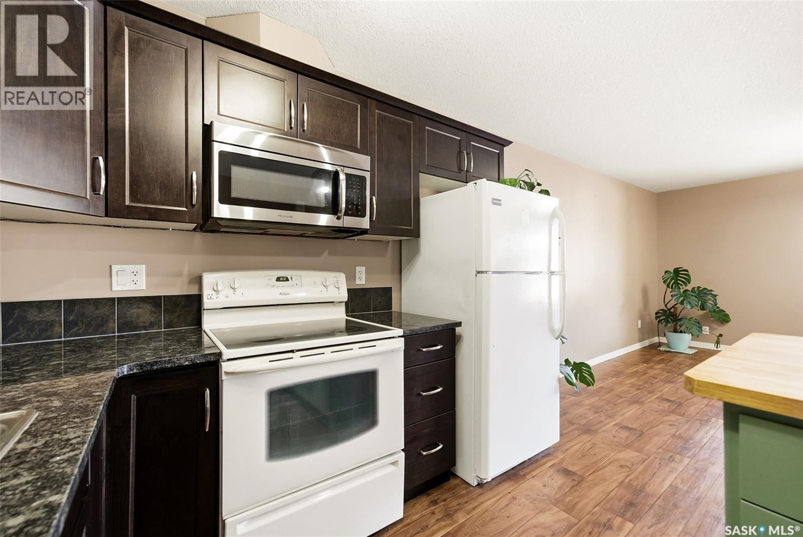 Single Family House for Sale in   Empress STREET Regina 