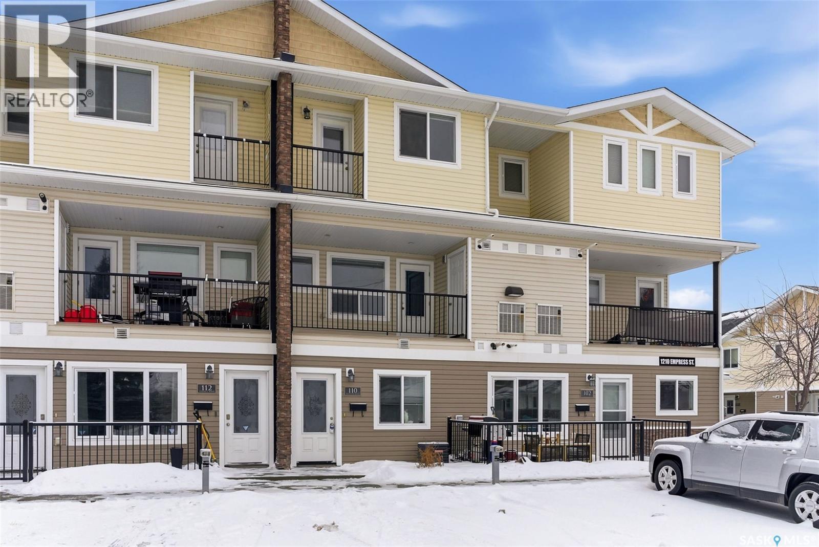 Single Family House for Sale in   Empress STREET Regina 