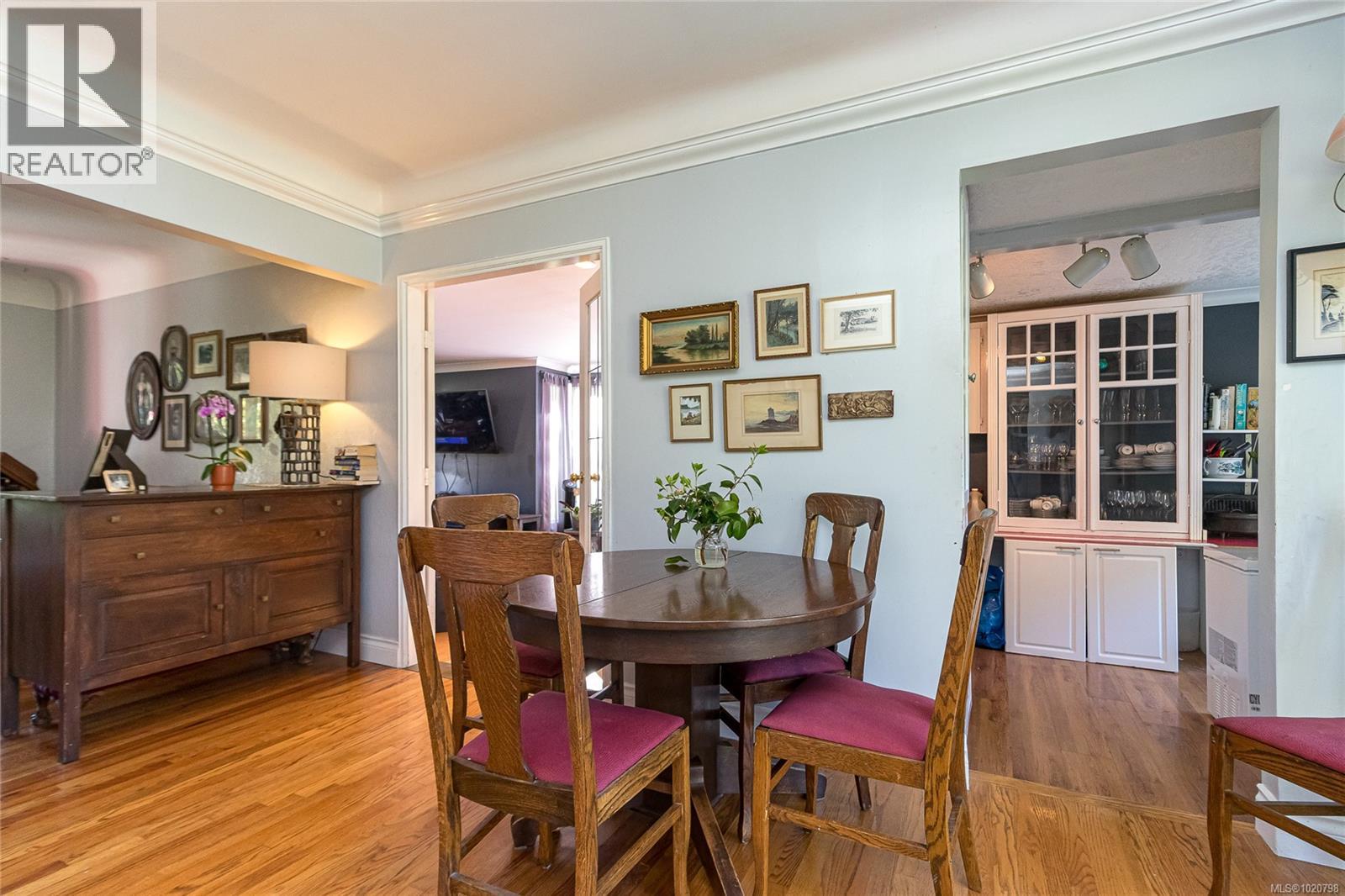  886 Cunningham Road, Esquimalt