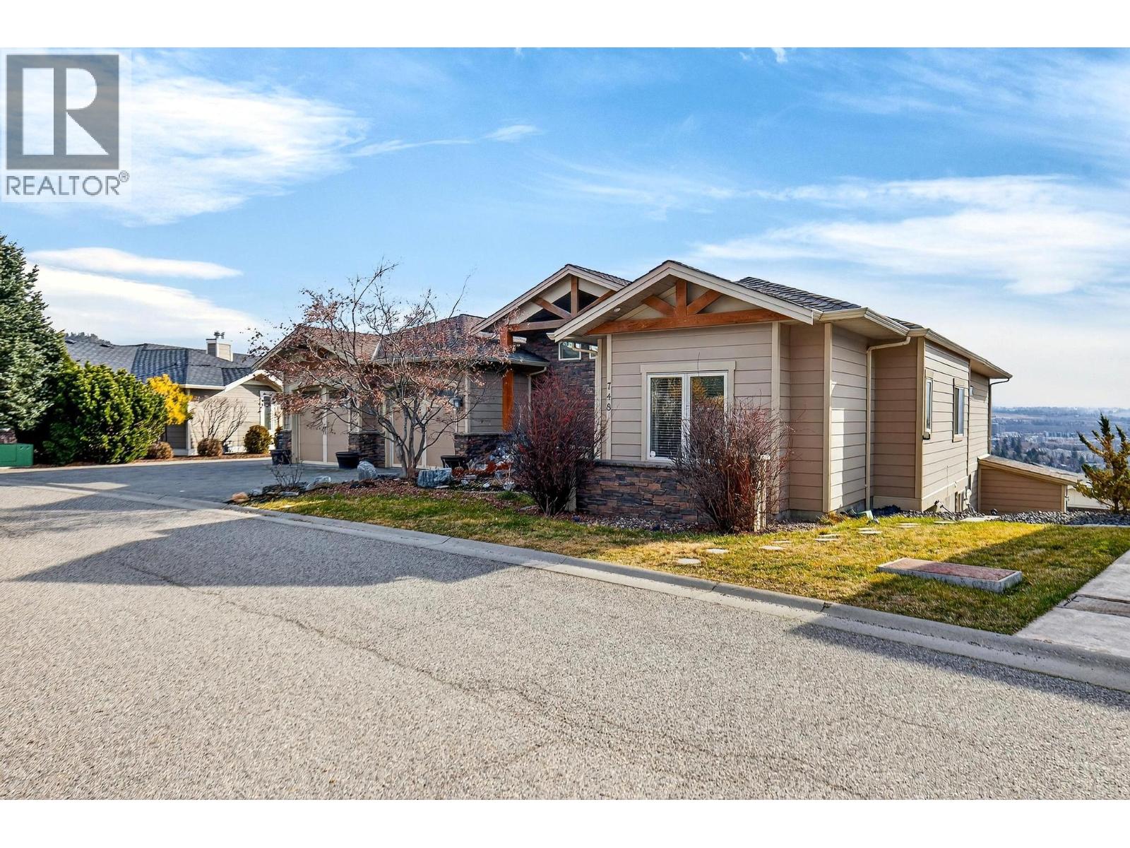  748 Traditions Crescent, Kelowna