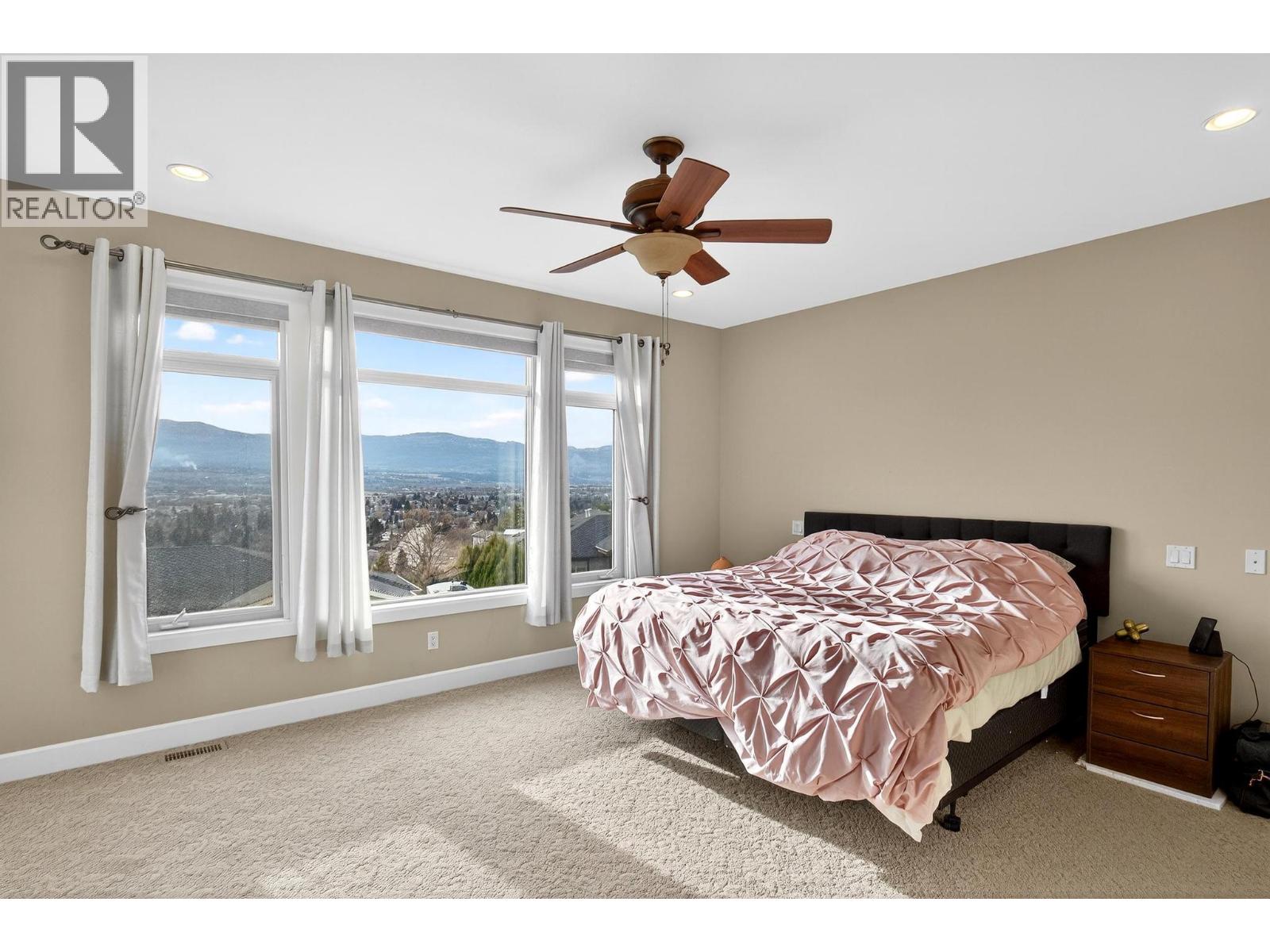  748 Traditions Crescent, Kelowna