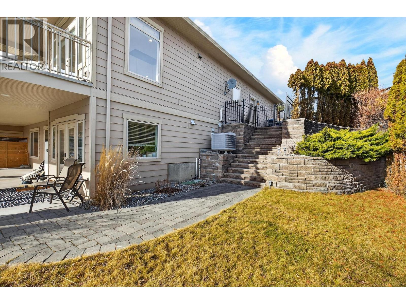  748 Traditions Crescent, Kelowna