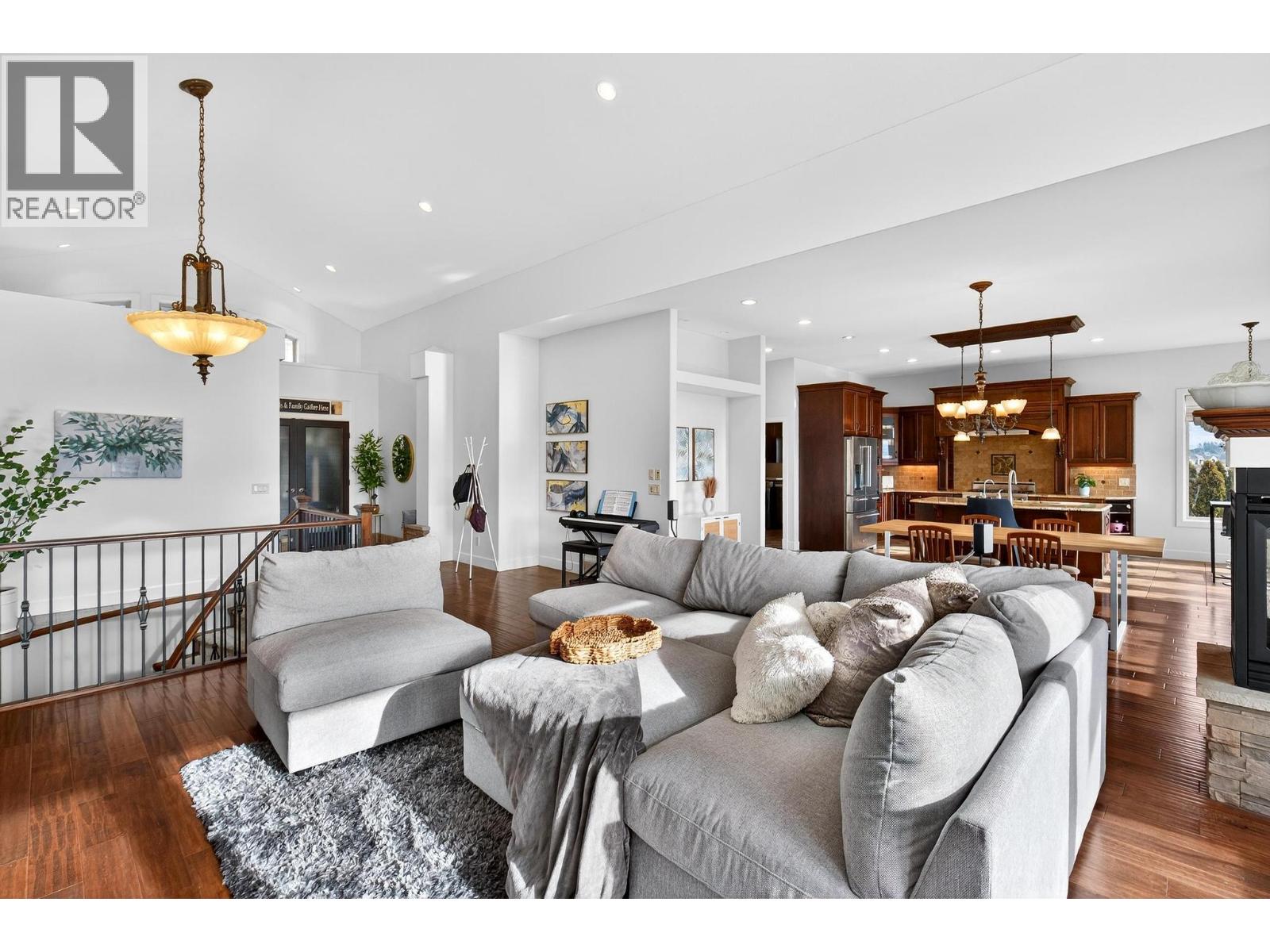  748 Traditions Crescent, Kelowna