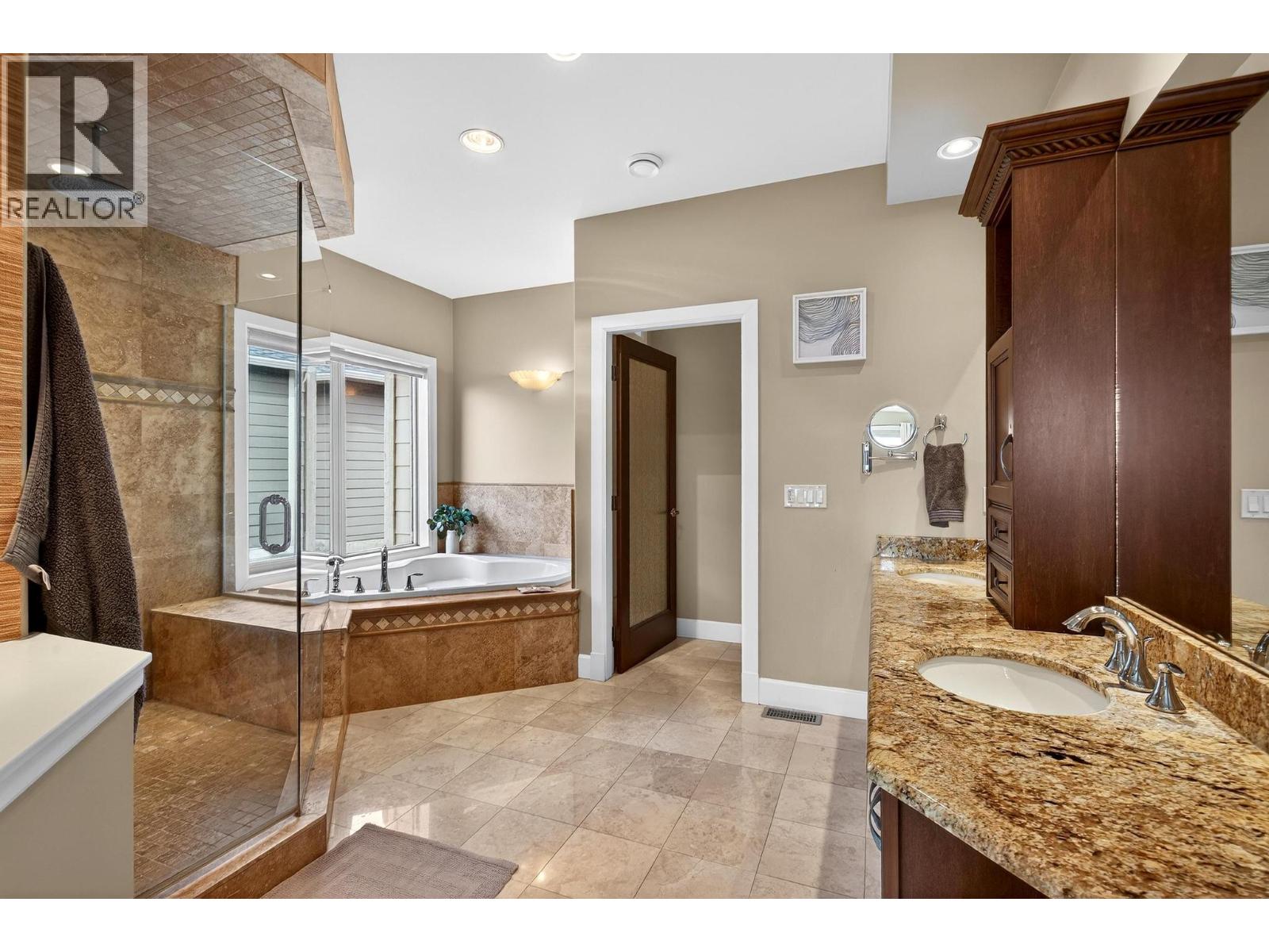  748 Traditions Crescent, Kelowna