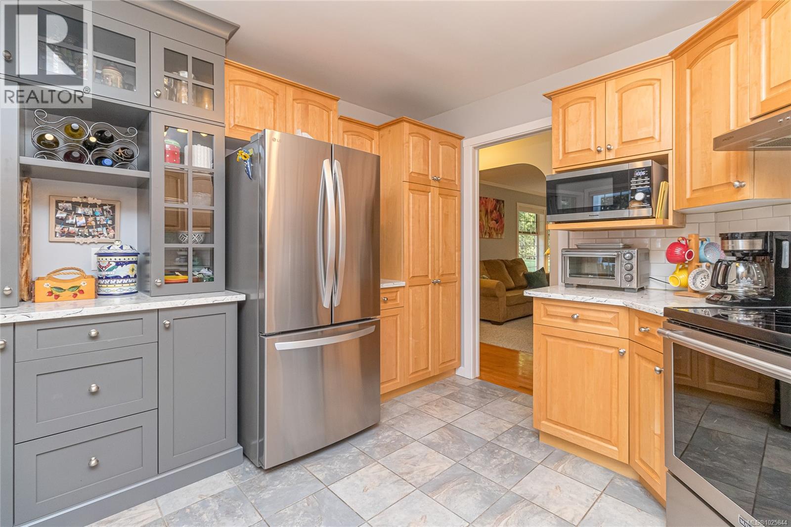 3060 Keparo Rd, Mill Bay