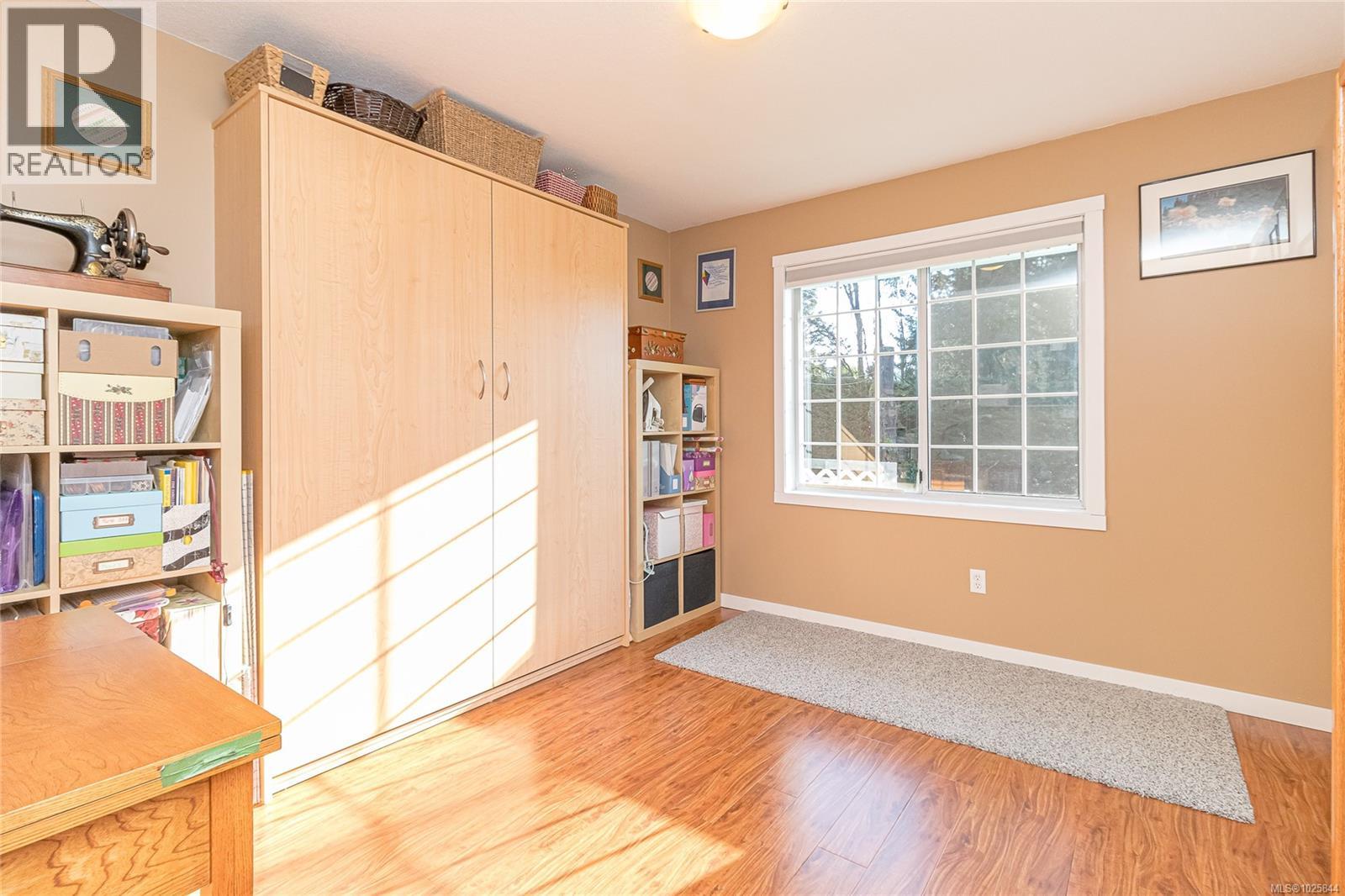 3060 Keparo Rd, Mill Bay