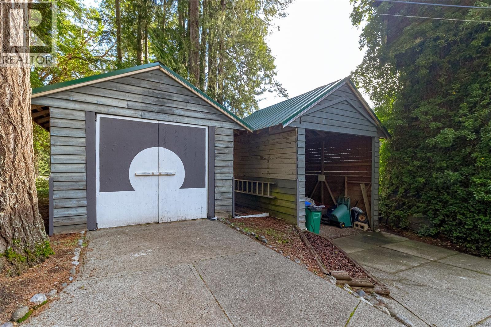 3060 Keparo Rd, Mill Bay