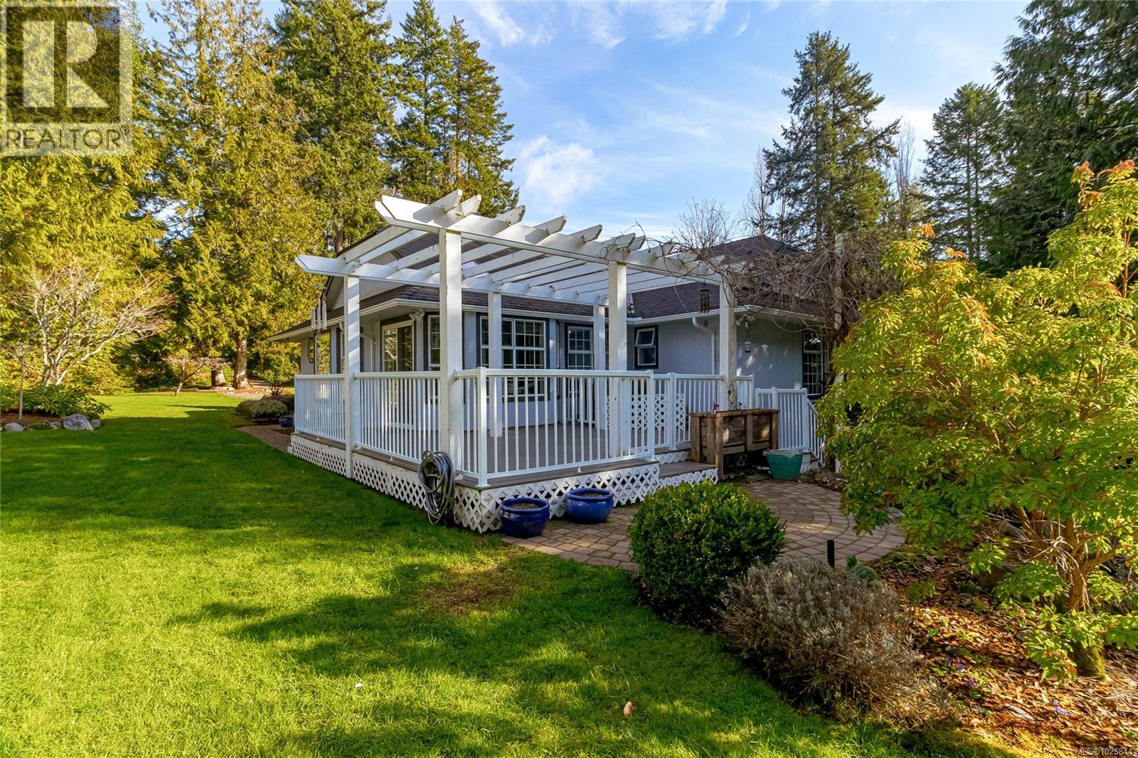 3060 Keparo Rd, Mill Bay