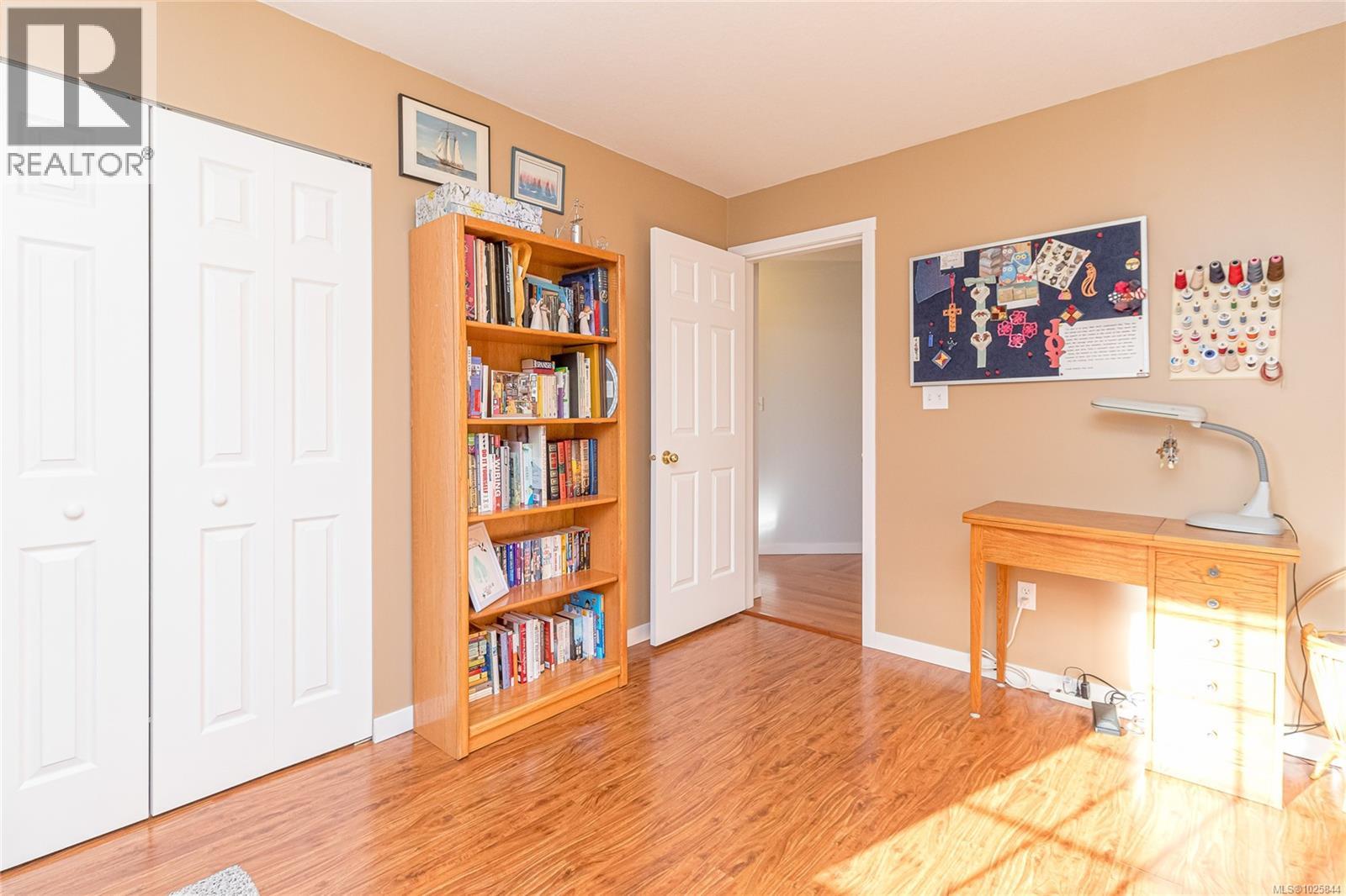 3060 Keparo Rd, Mill Bay