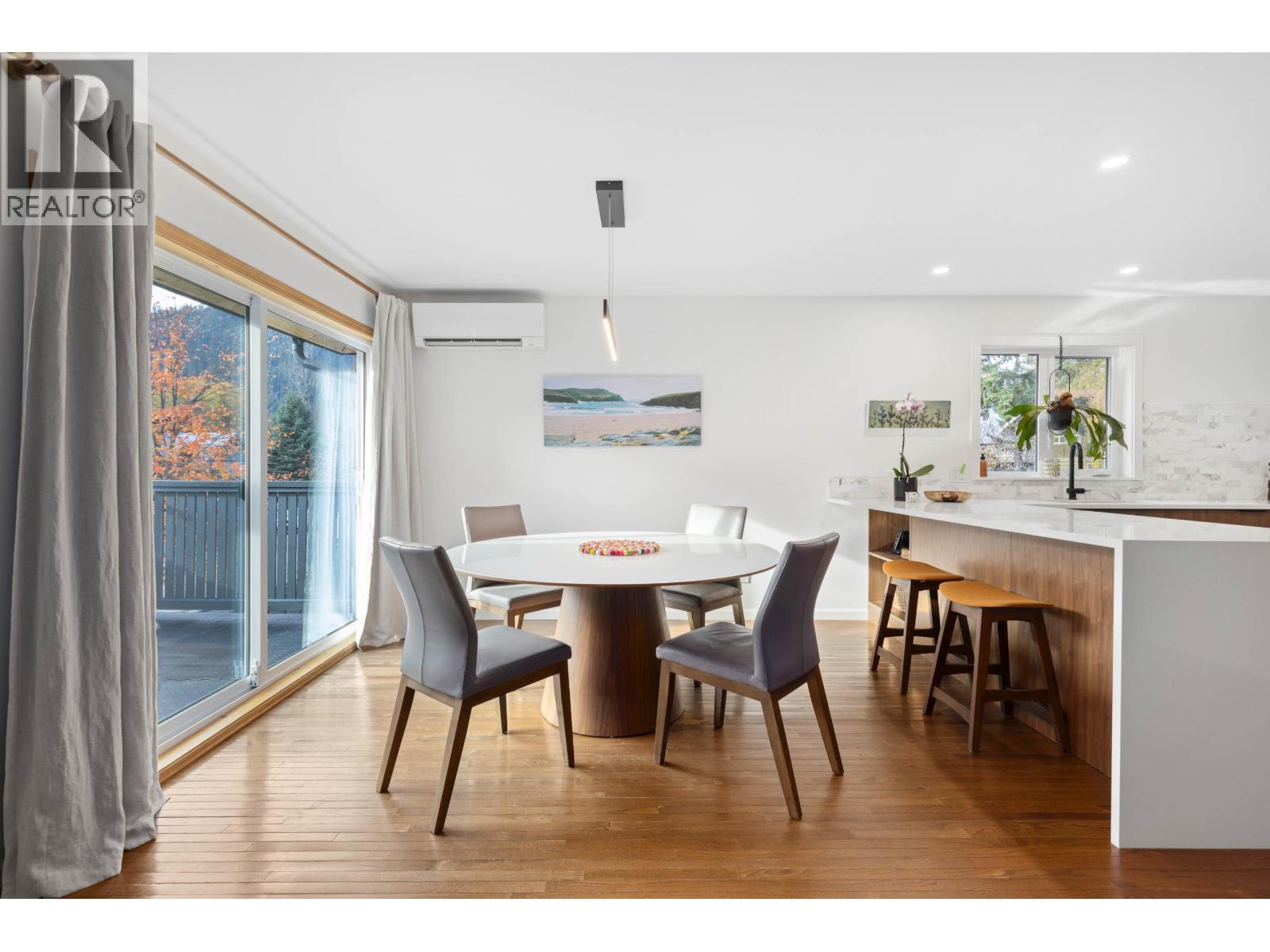 1469 OLIVE STREET, Pemberton