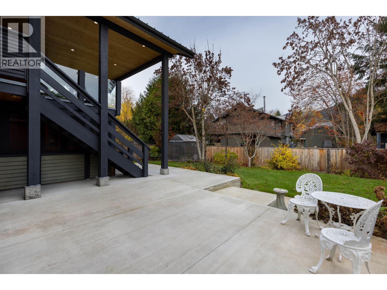 1469 OLIVE STREET, Pemberton