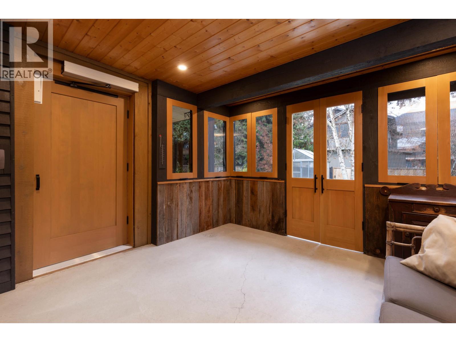 1469 OLIVE STREET, Pemberton