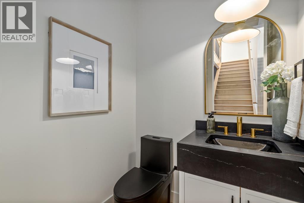 Single Family House for Sale in   Street NW Hillhurst Calgary 