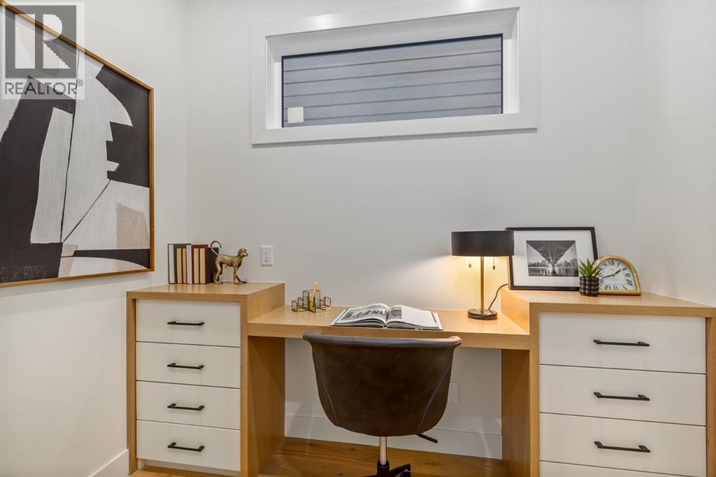 Single Family House for Sale in   Street NW Hillhurst Calgary 