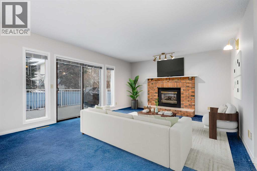 Single Family House for Sale in  Scenic Hill Close NW Scenic Acres Calgary 