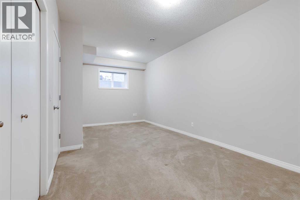 Single Family House for Sale in  Scenic Hill Close NW Scenic Acres Calgary 