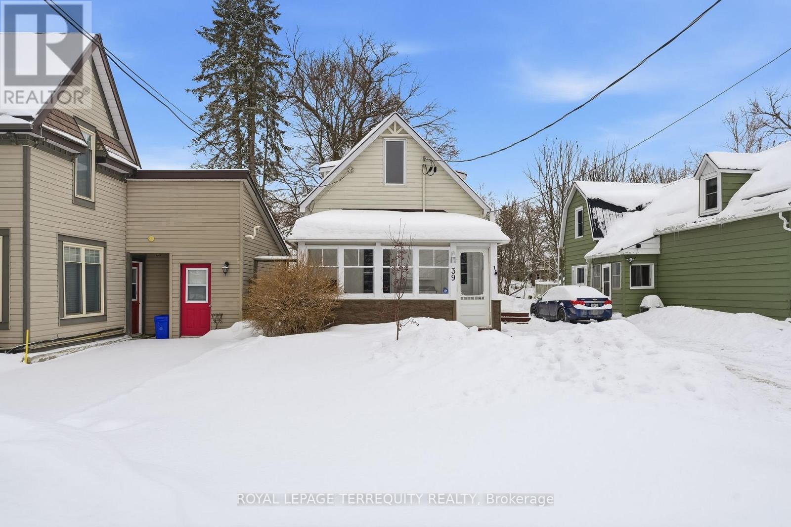 39 Raglan Street South