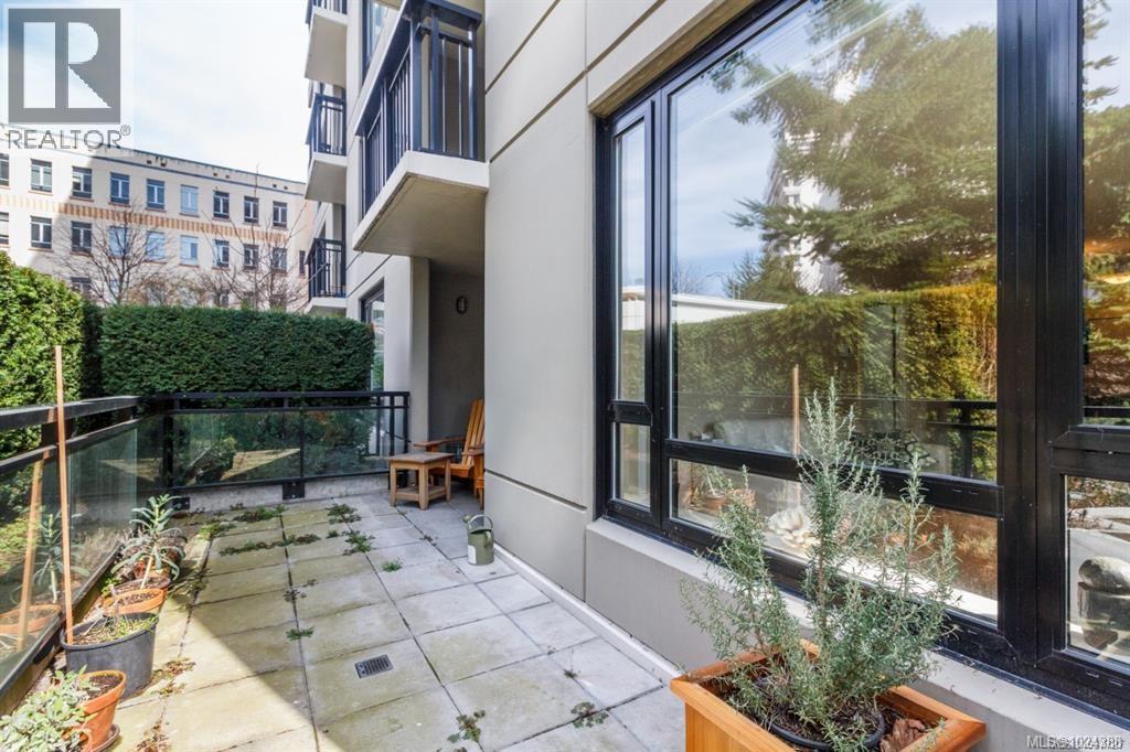 110 751 Fairfield Road, Victoria