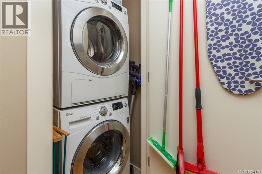 110 751 Fairfield Road, Victoria