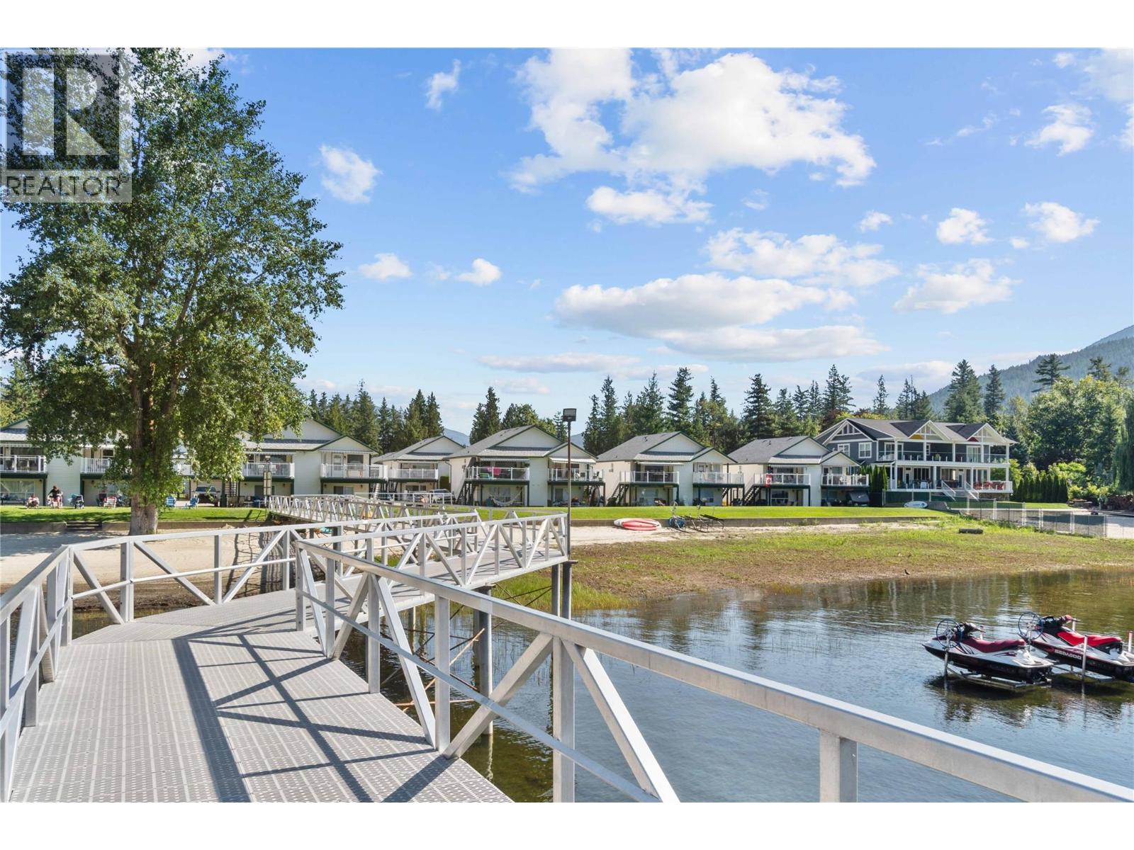 505 Poage Avenue Unit# 15, Sicamous