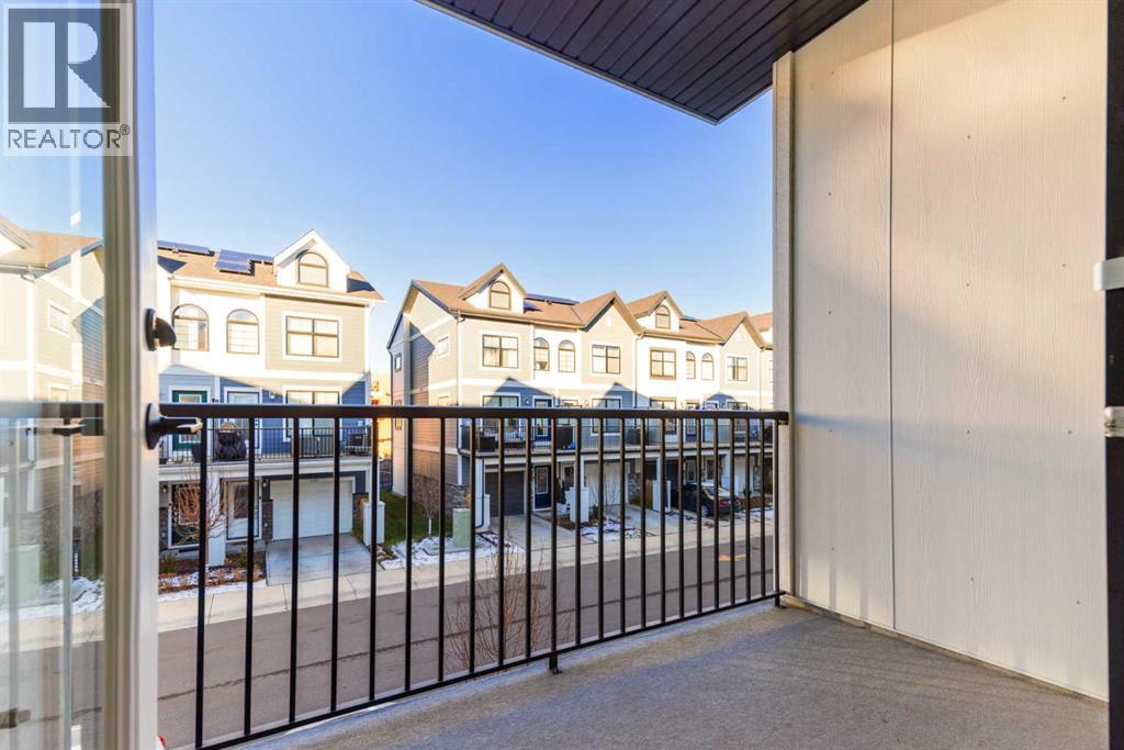 Single Family House for Sale in  LES JARDINS Park SE Douglasdale/Glen Calgary 