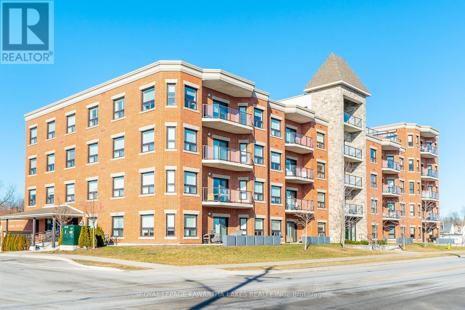 #103 58 GLENELG STREET W - 4