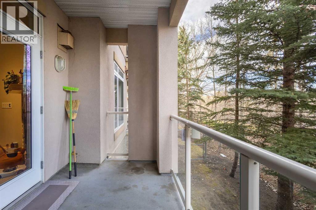Single Family House for Sale in   Hemlock Crescent SW Spruce Cliff Calgary 