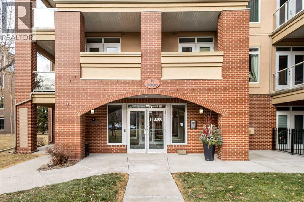 Single Family House for Sale in   Hemlock Crescent SW Spruce Cliff Calgary 