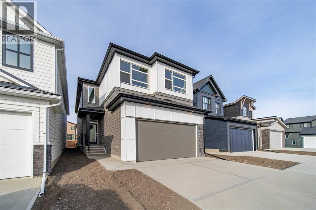 73 Royston Grove NW - Photo 2 of 42, Calgary, Alberta